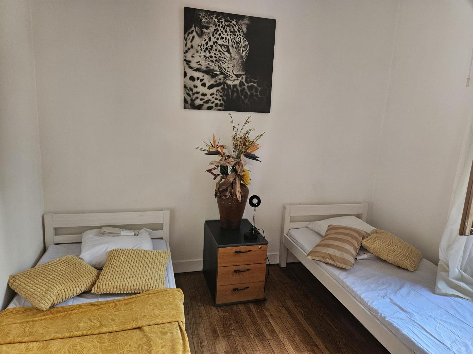 Maison D'Hote La Courneuve Bagian luar foto