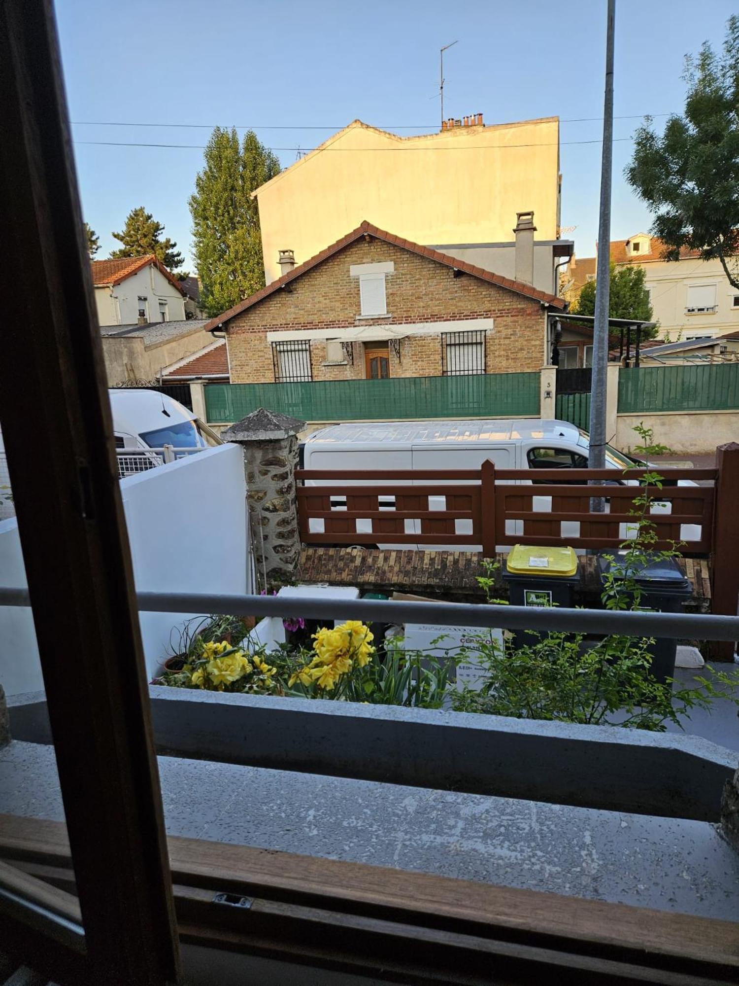 Maison D'Hote La Courneuve Bagian luar foto